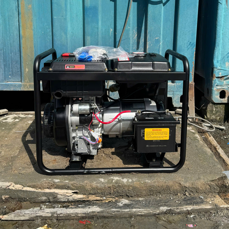 Máy Phát Điện 5KW Chạy Dầu Hyundai DHY6000LE 9 Máy phát điện chạy dầu Hyundai DHY-6000LE 1 pha
