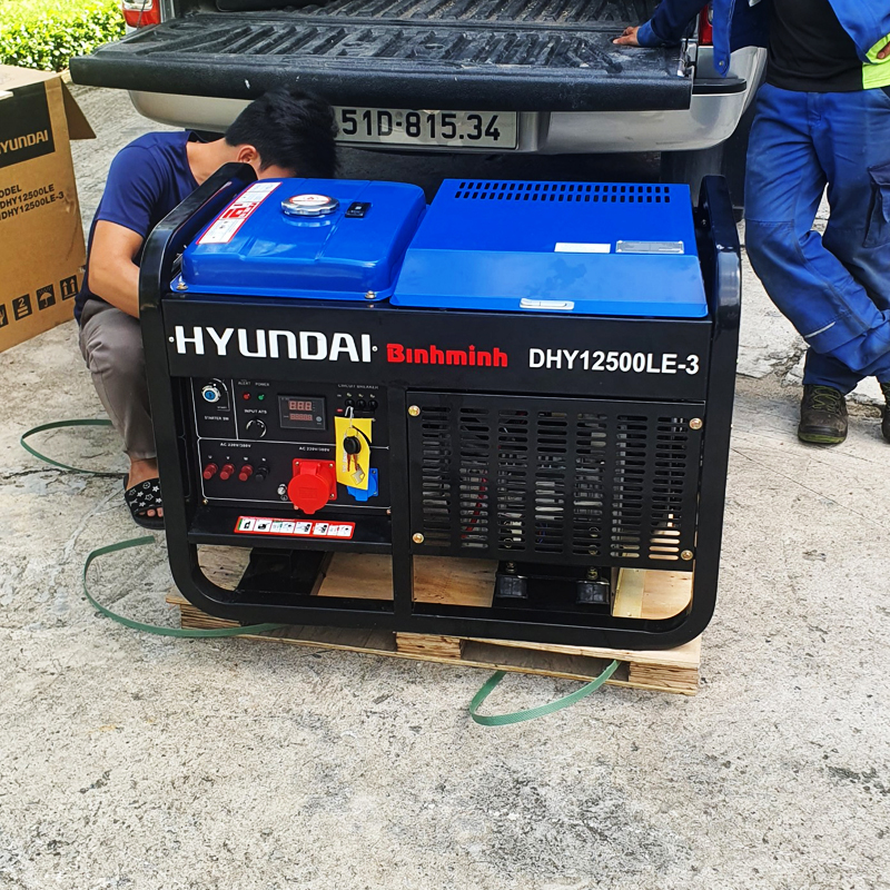 Máy Phát Điện 10KW Chạy Dầu 3 Pha Hyundai DHY12500LE-3 9 Máy phát điện Hyundai DHY-12500LE-3
