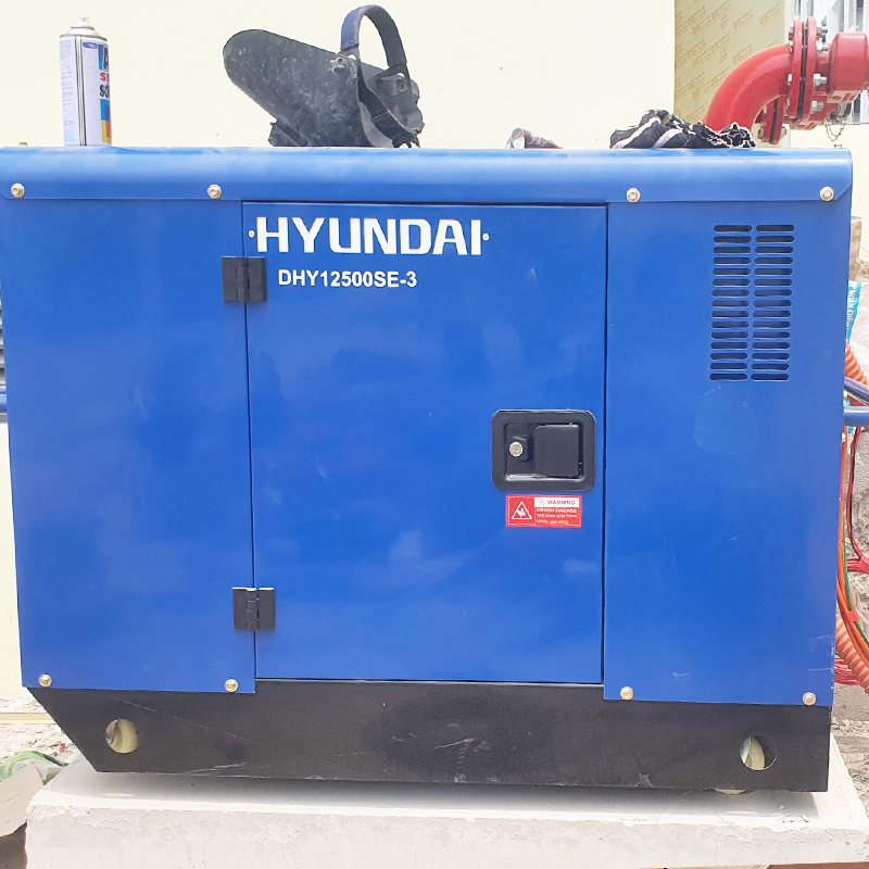 Máy Phát Điện 10KW Chạy Dầu Chống Ồn 3 Pha Hyundai DHY12500SE-3 8 Máy phát điện Hyundai DHY12500SE-3
