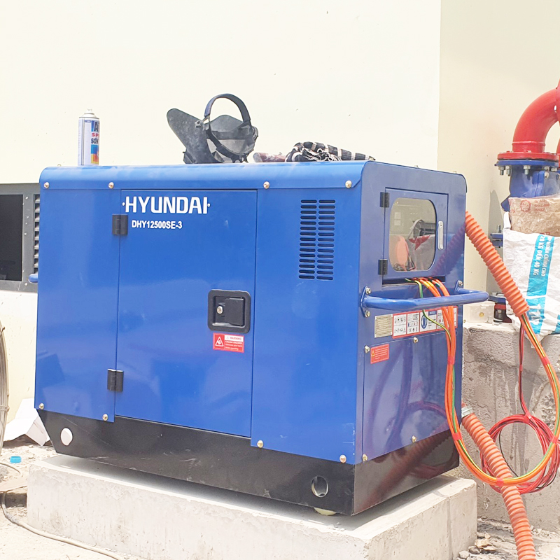 Máy Phát Điện 10KW Chạy Dầu Chống Ồn 3 Pha Hyundai DHY12500SE-3 9 Máy phát điện Hyundai DHY12500SE-3