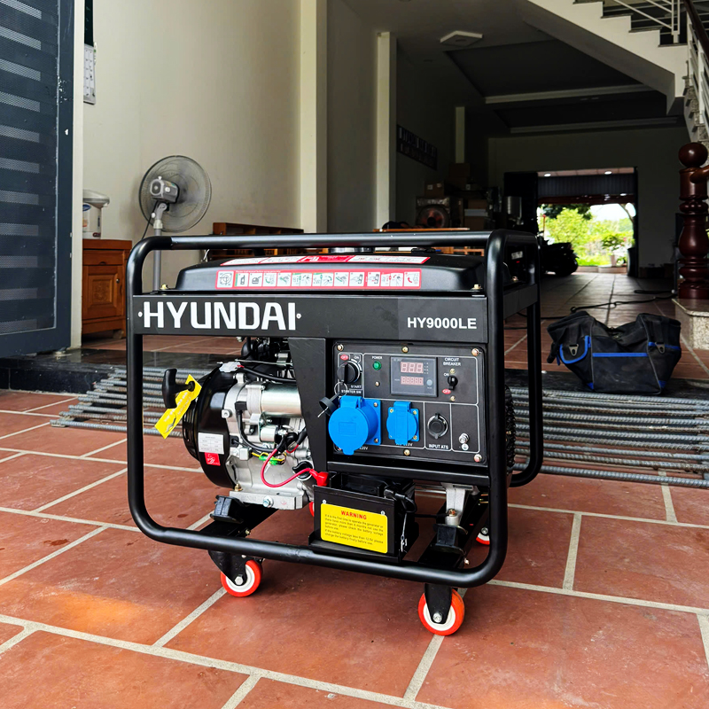 Máy phát điện 6KW chạy xăng Hyundai HY9000LE 7 Máy phát điện chạy xăng Hyundai HY9000LE